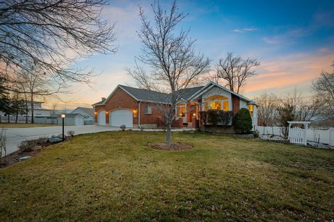 Tiny photo for 13898 S SUMMERSET CIR E, Draper, UT 84020 (MLS # 2133940)
