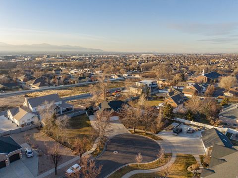 Tiny photo for 13898 S SUMMERSET CIR E, Draper, UT 84020 (MLS # 2133940)