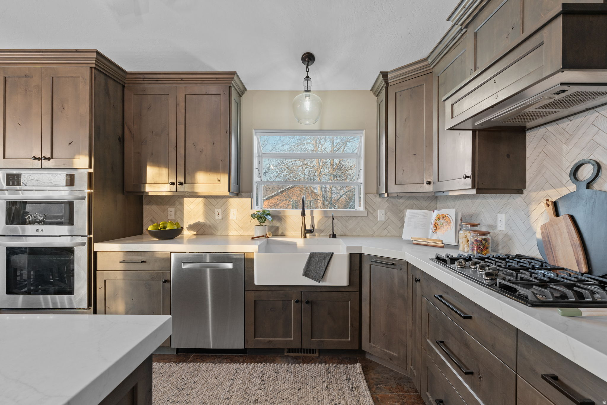 PENSKE PLACE - Residential