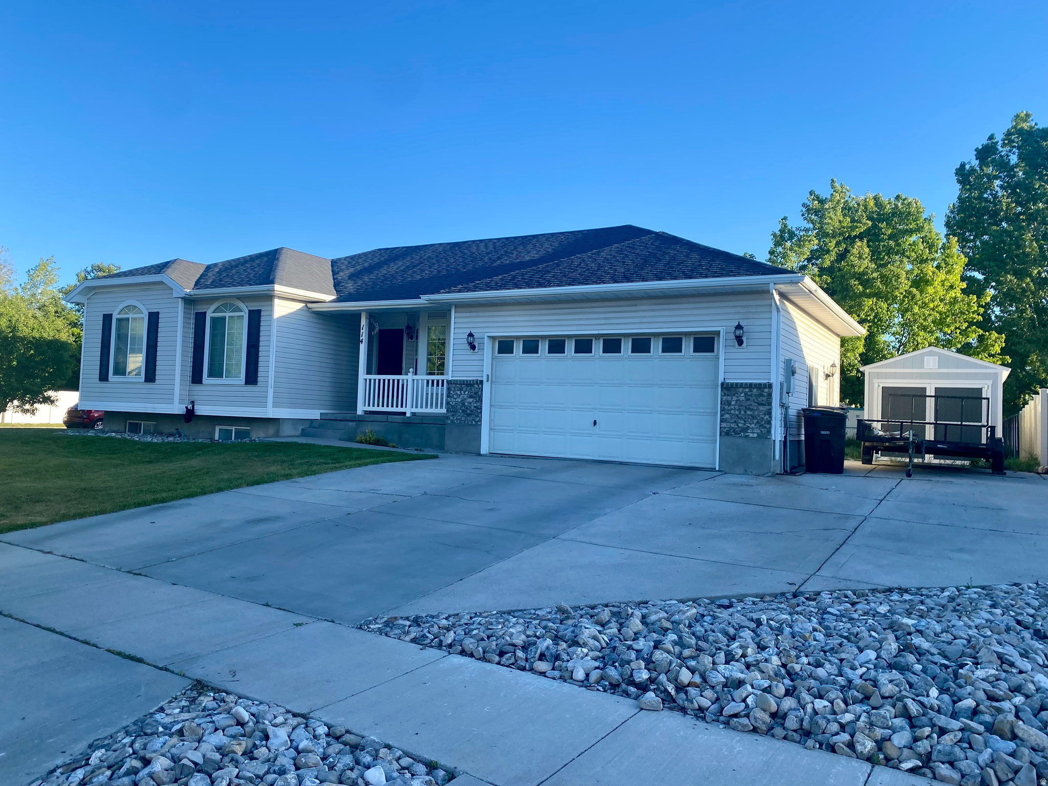 VILLAGES AT STANSBURY - Residential