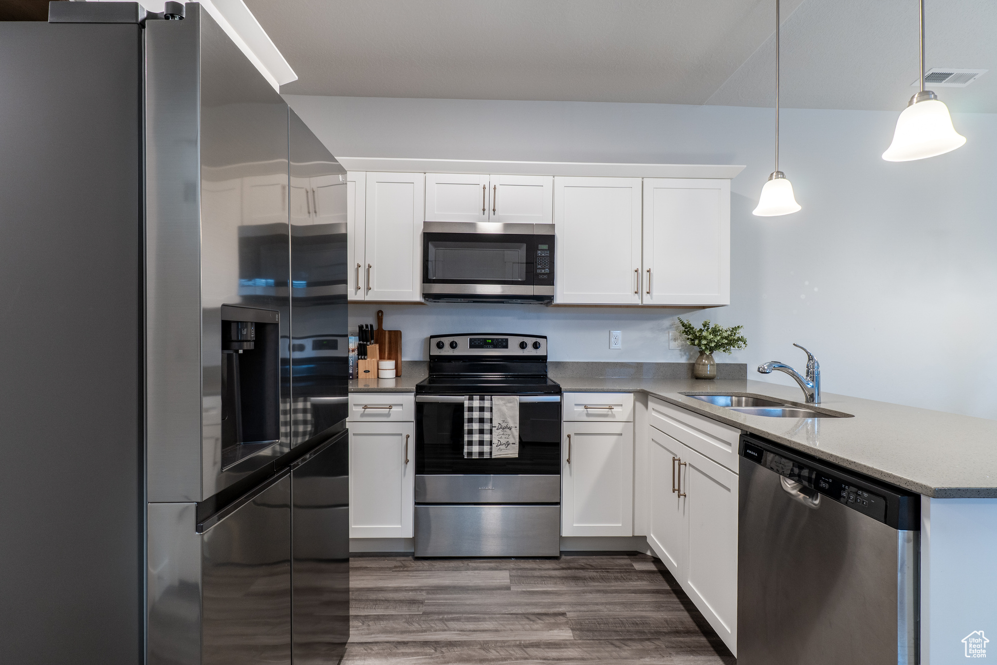 MOUNTAIN RIDGE - Residential