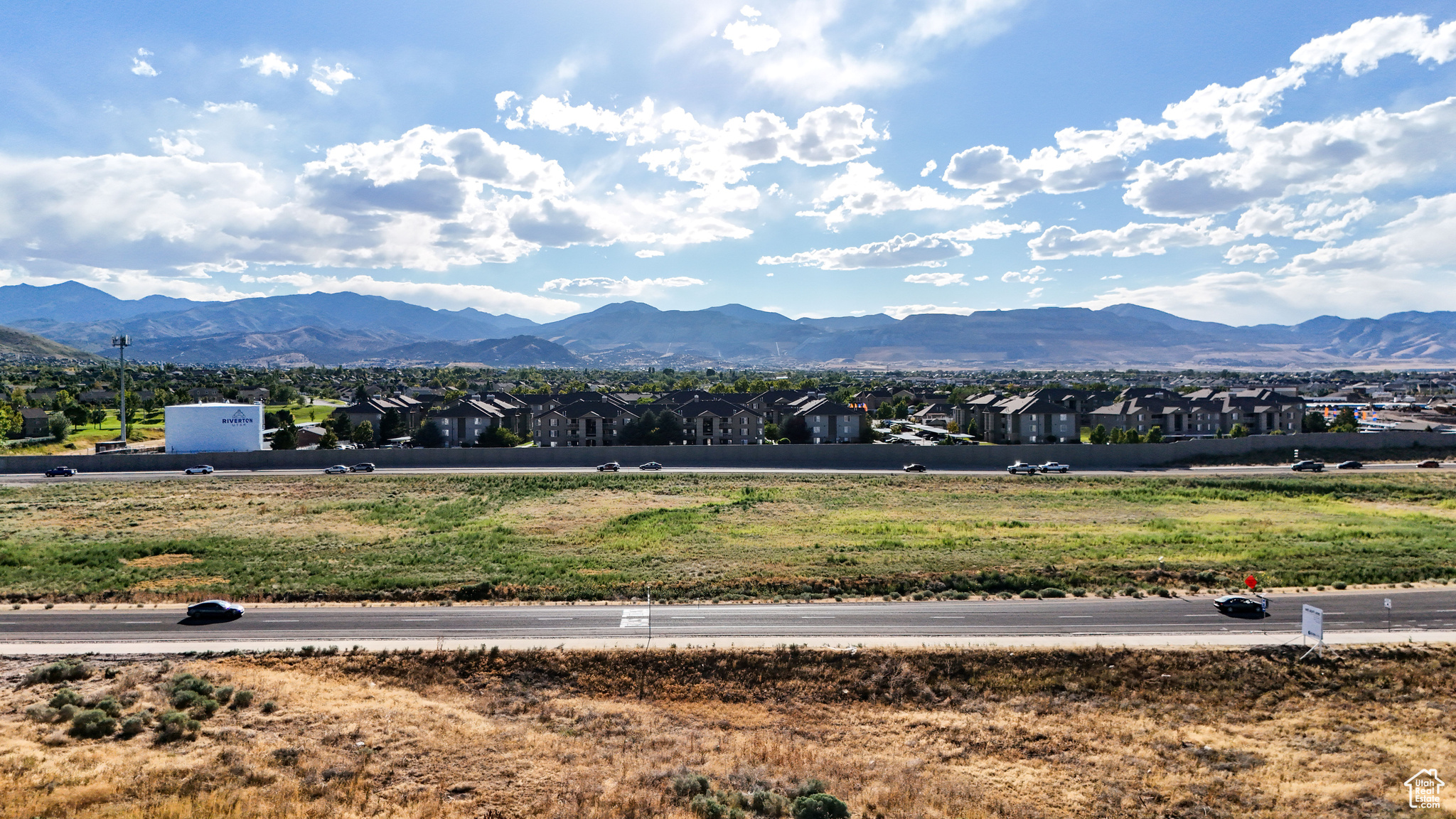 MOUNTAIN RIDGE - Residential