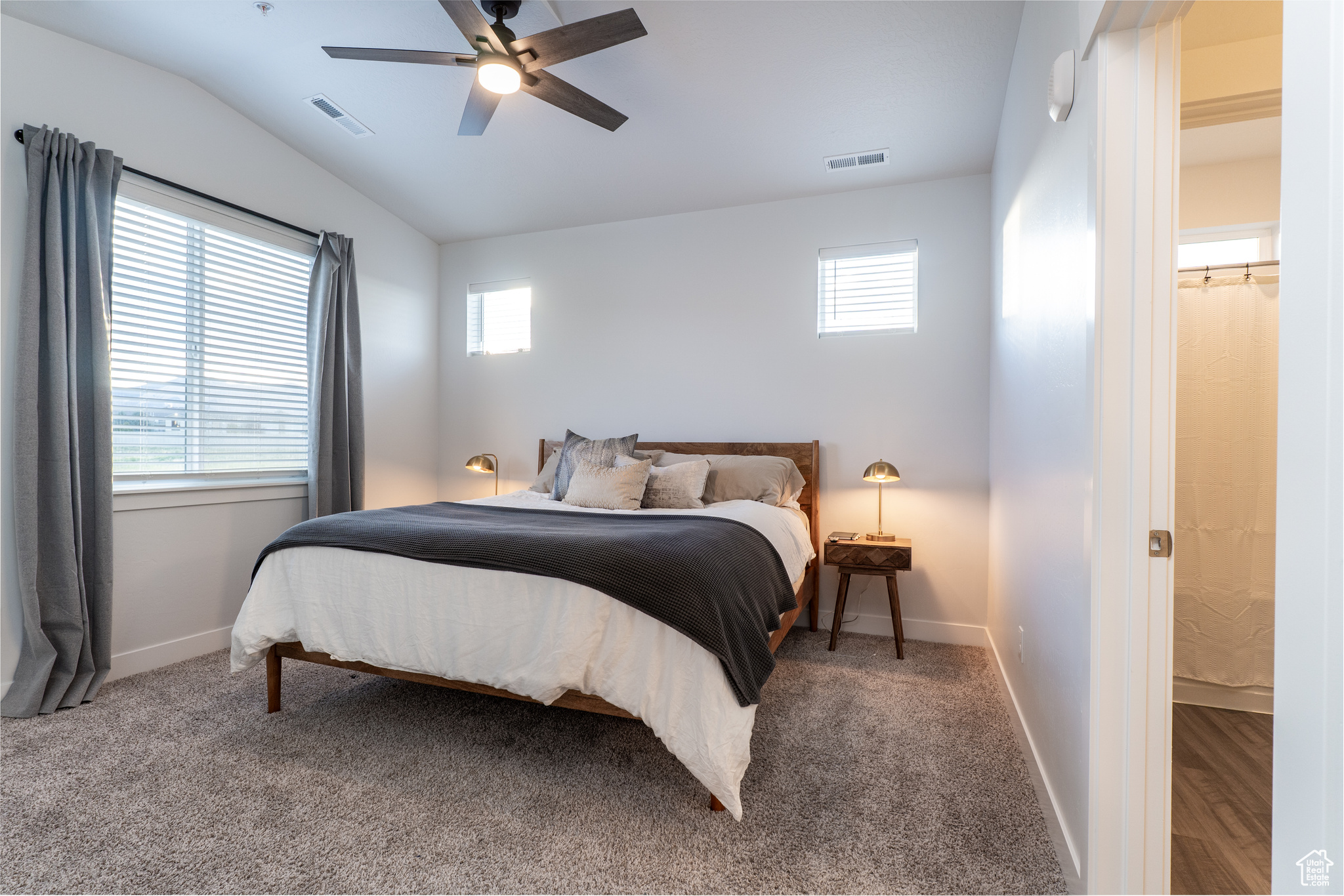 MOUNTAIN RIDGE - Residential