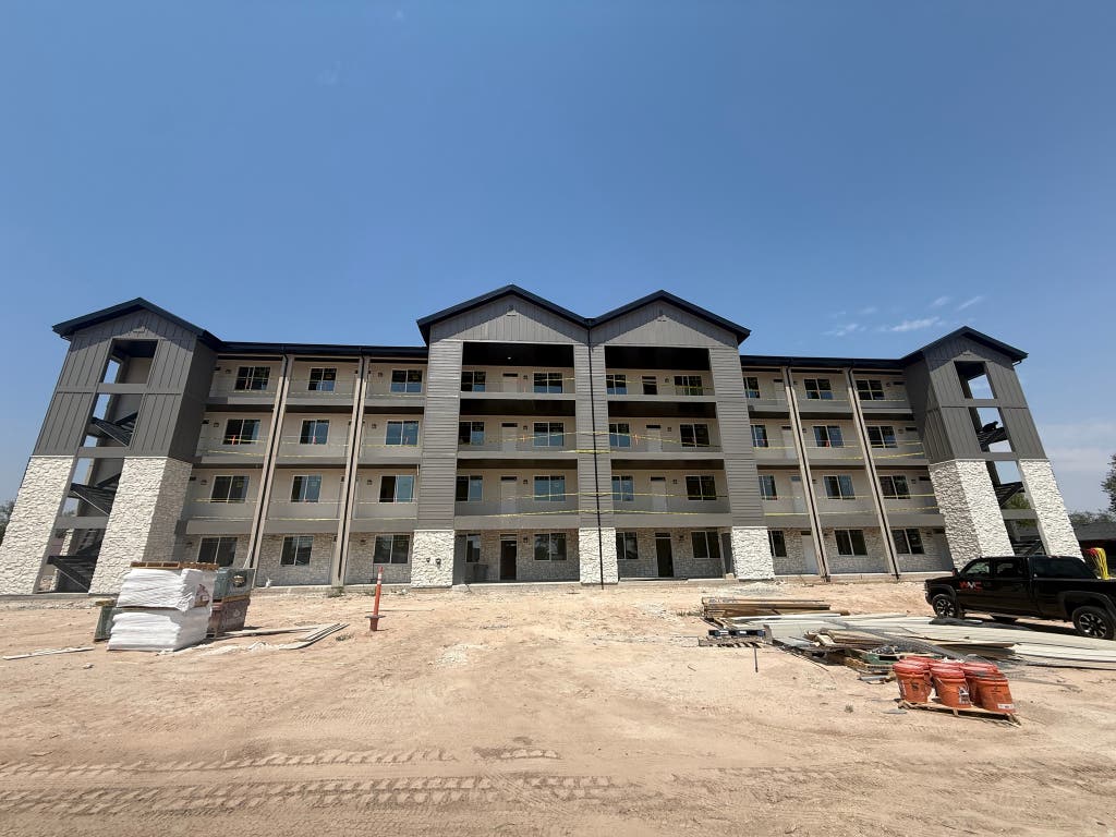 Photo of 190 N 500 E #A405, Vernal, UT 84078 (MLS # 2180539)