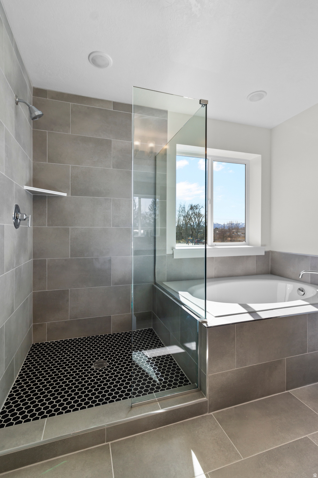 RIDGELINE PARK - Residential