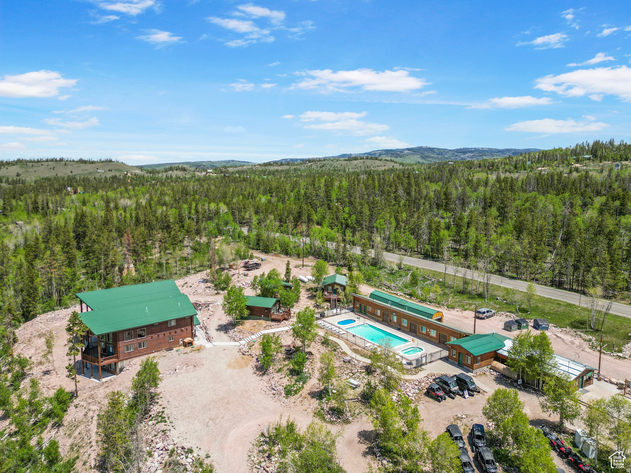 THE CABINS AT BEAR RIVER LODGE - Residential