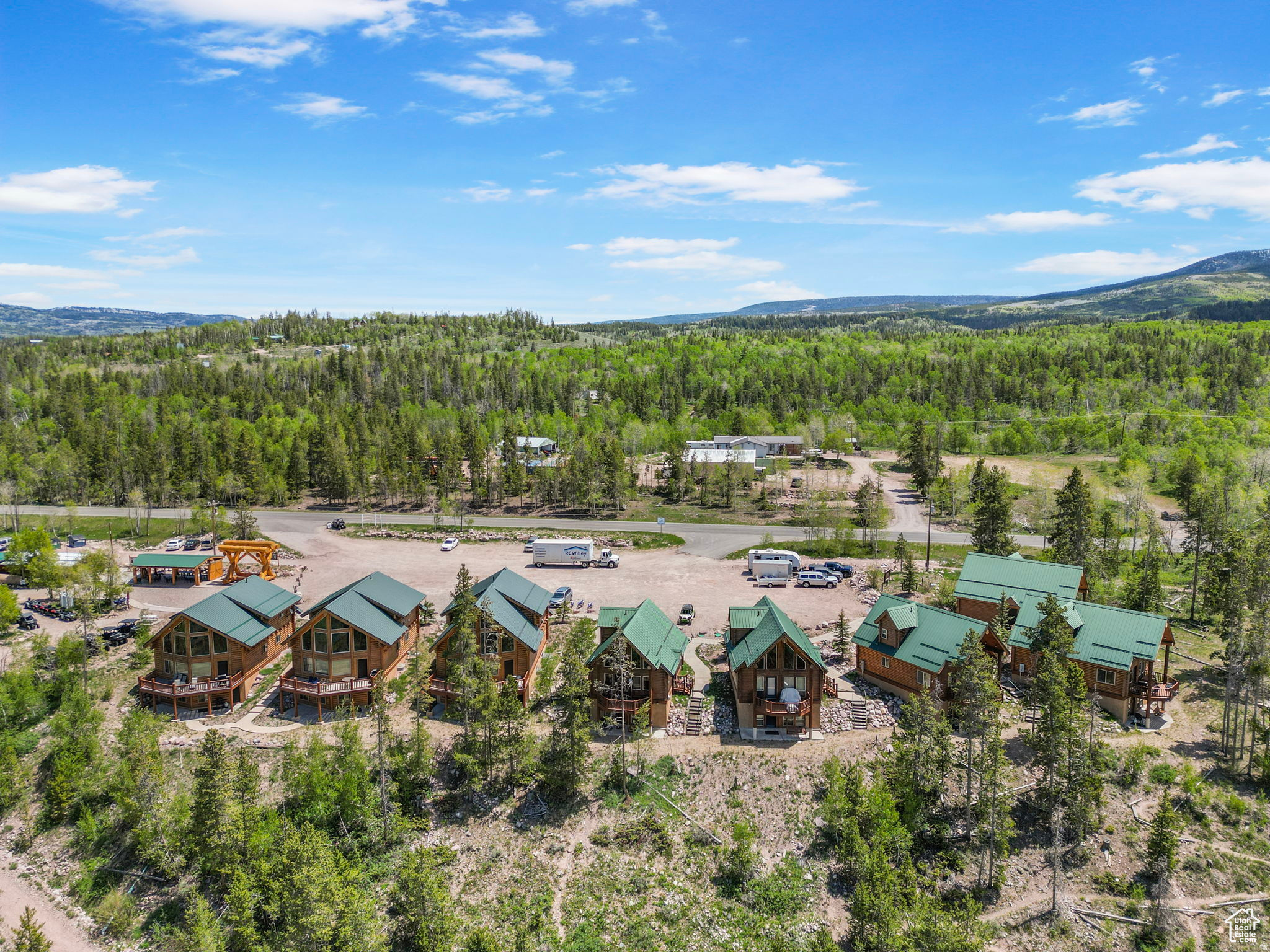 THE CABINS AT BEAR RIVER LODGE - Residential
