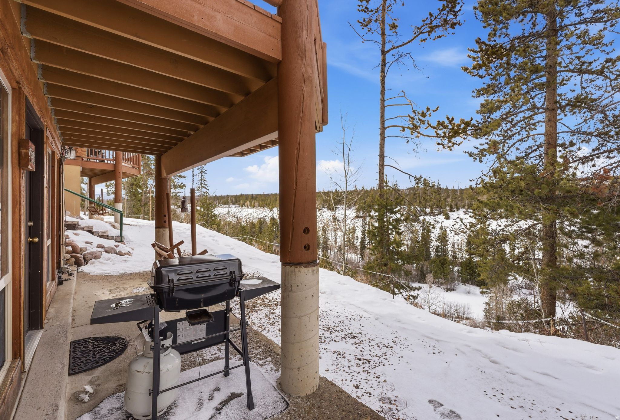 THE CABINS AT BEAR RIVER LODGE - Residential