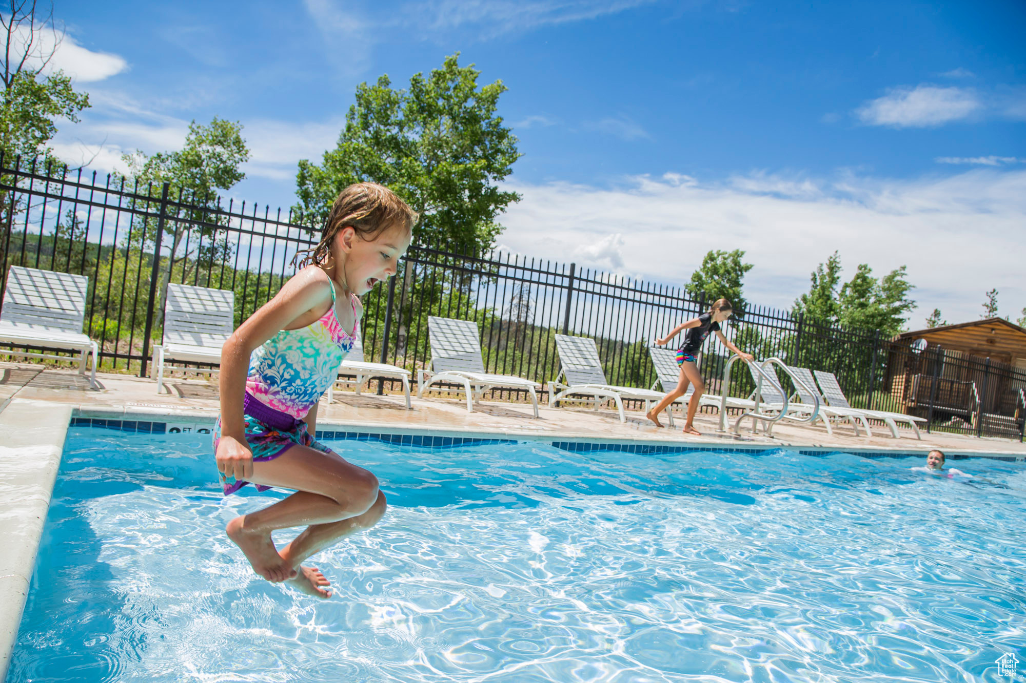 THE CABINS AT BEAR RIVER LODGE - Residential
