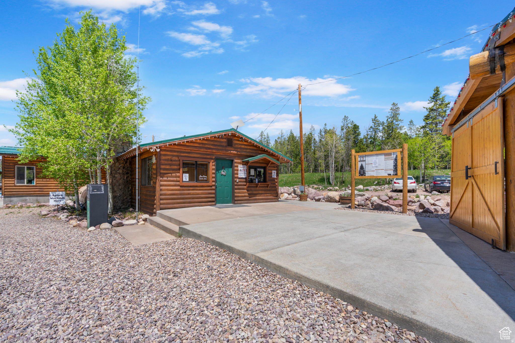 THE CABINS AT BEAR RIVER LODGE - Residential