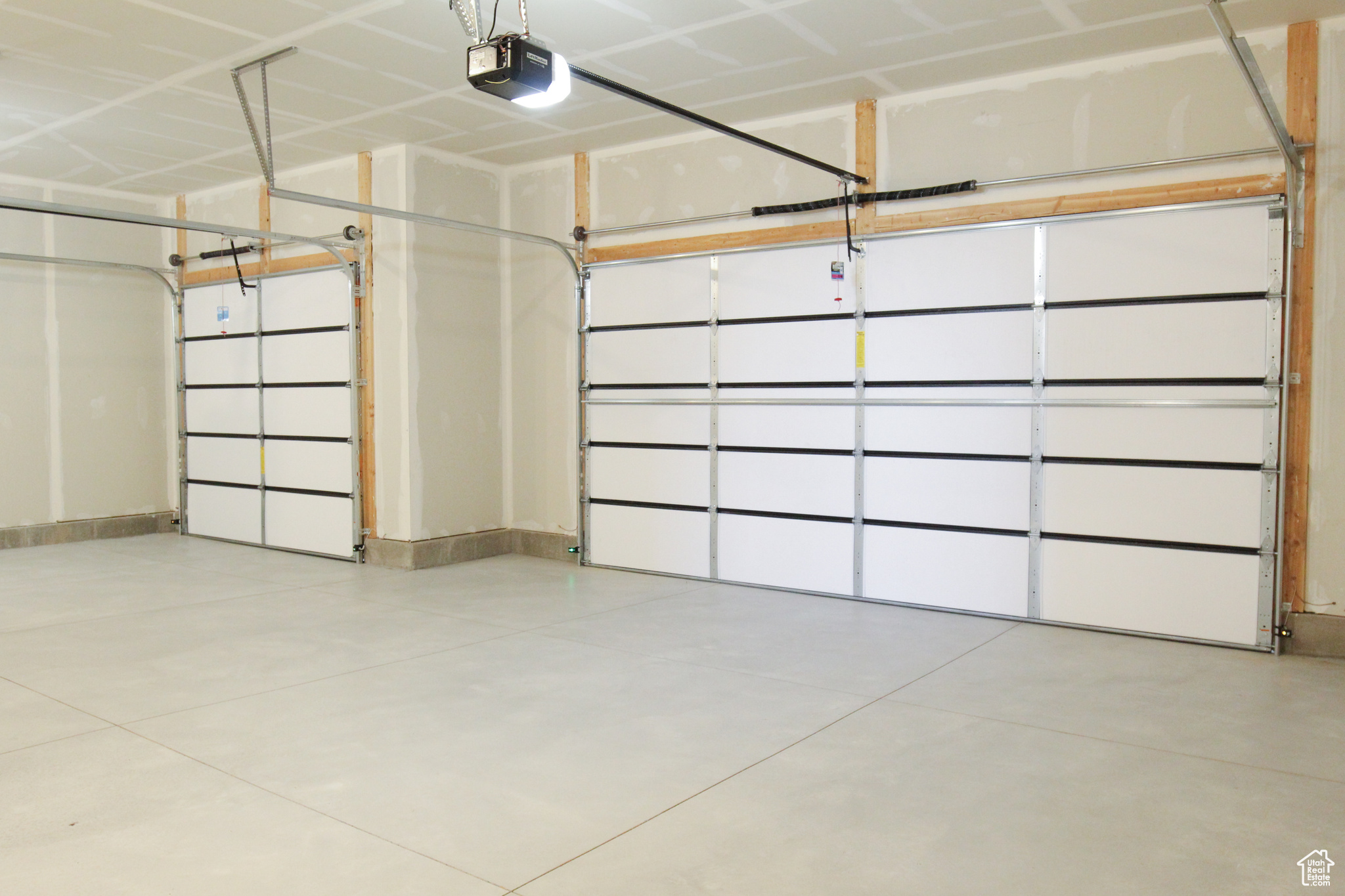 GOLDEN FOREST - Residential