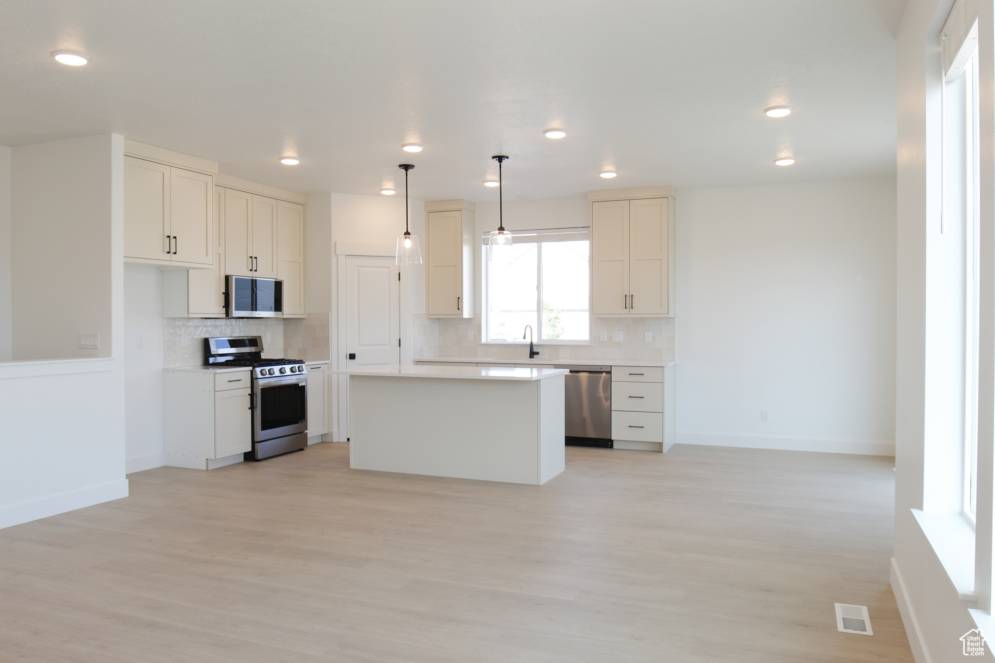 GOLDEN FOREST - Residential