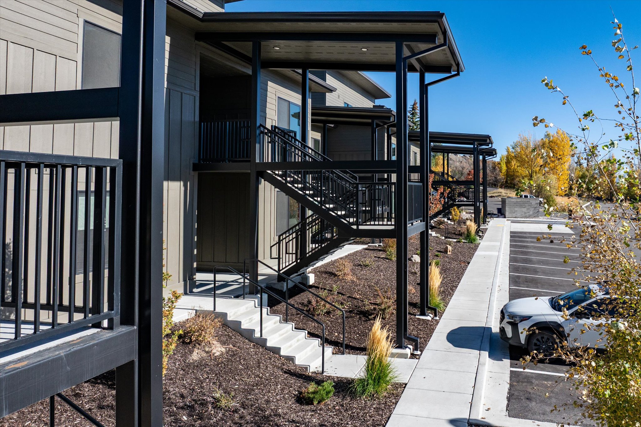 THE POINTE AT WOLF CREEK - Residential