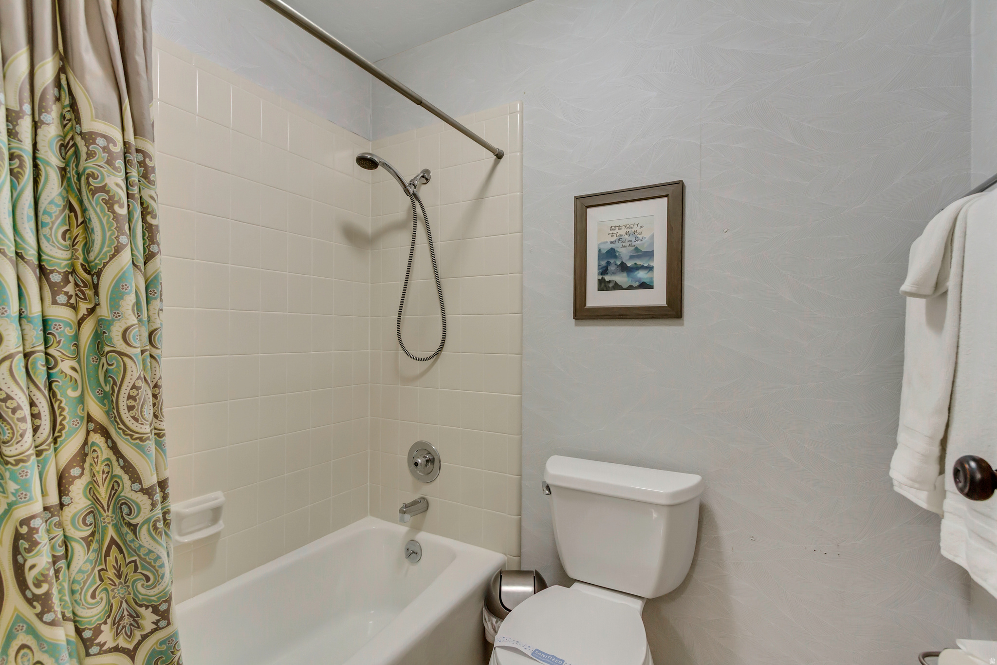 WOLF LODGE - Residential