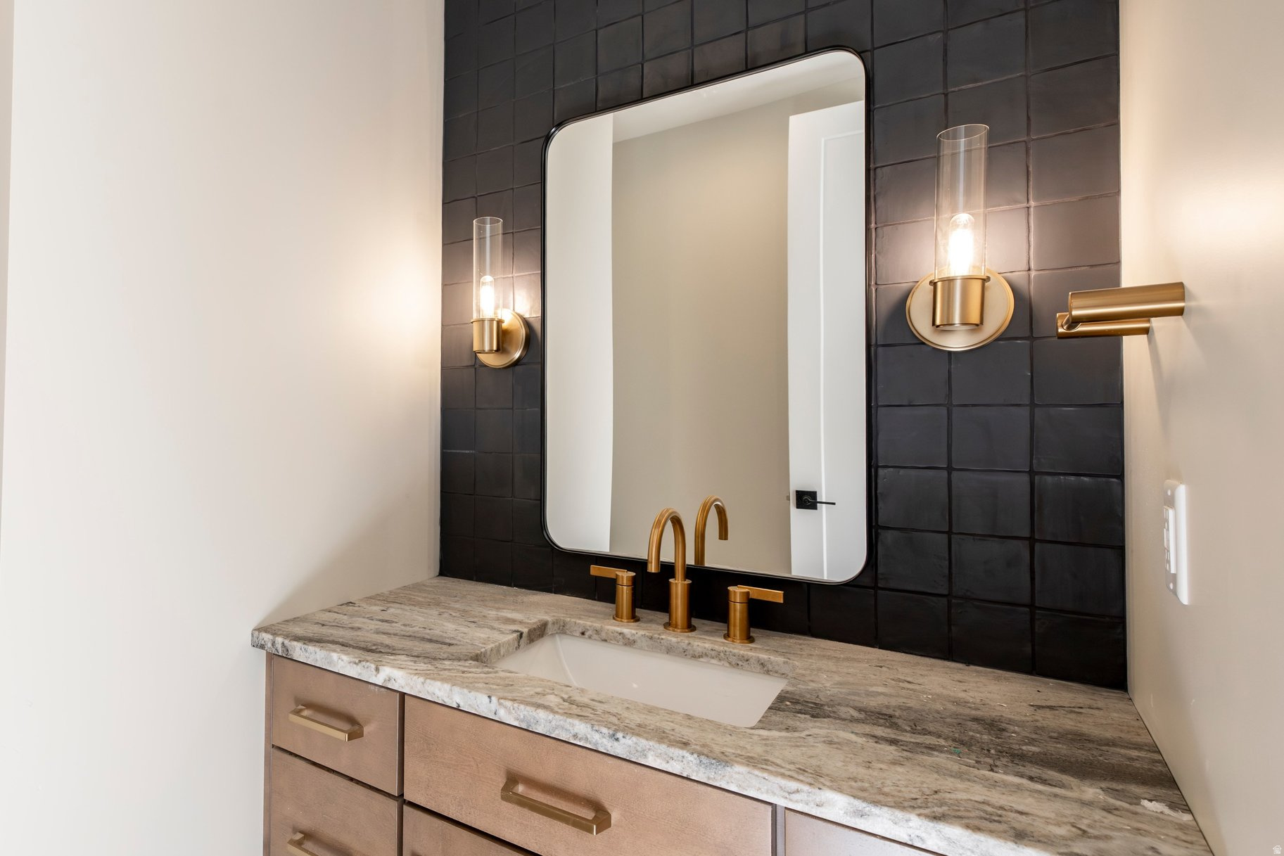 HOLLADAY PARK LANE - Residential