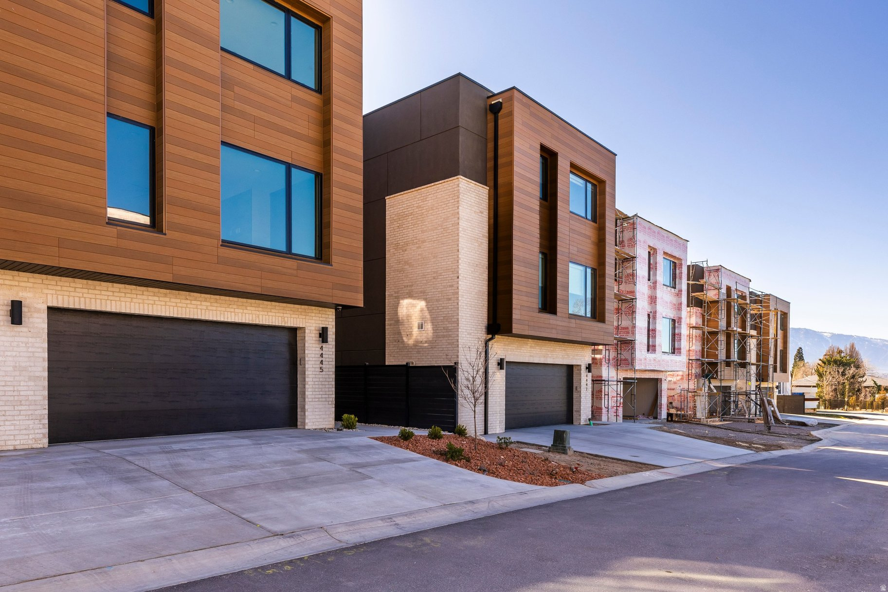 HOLLADAY PARK LANE - Residential