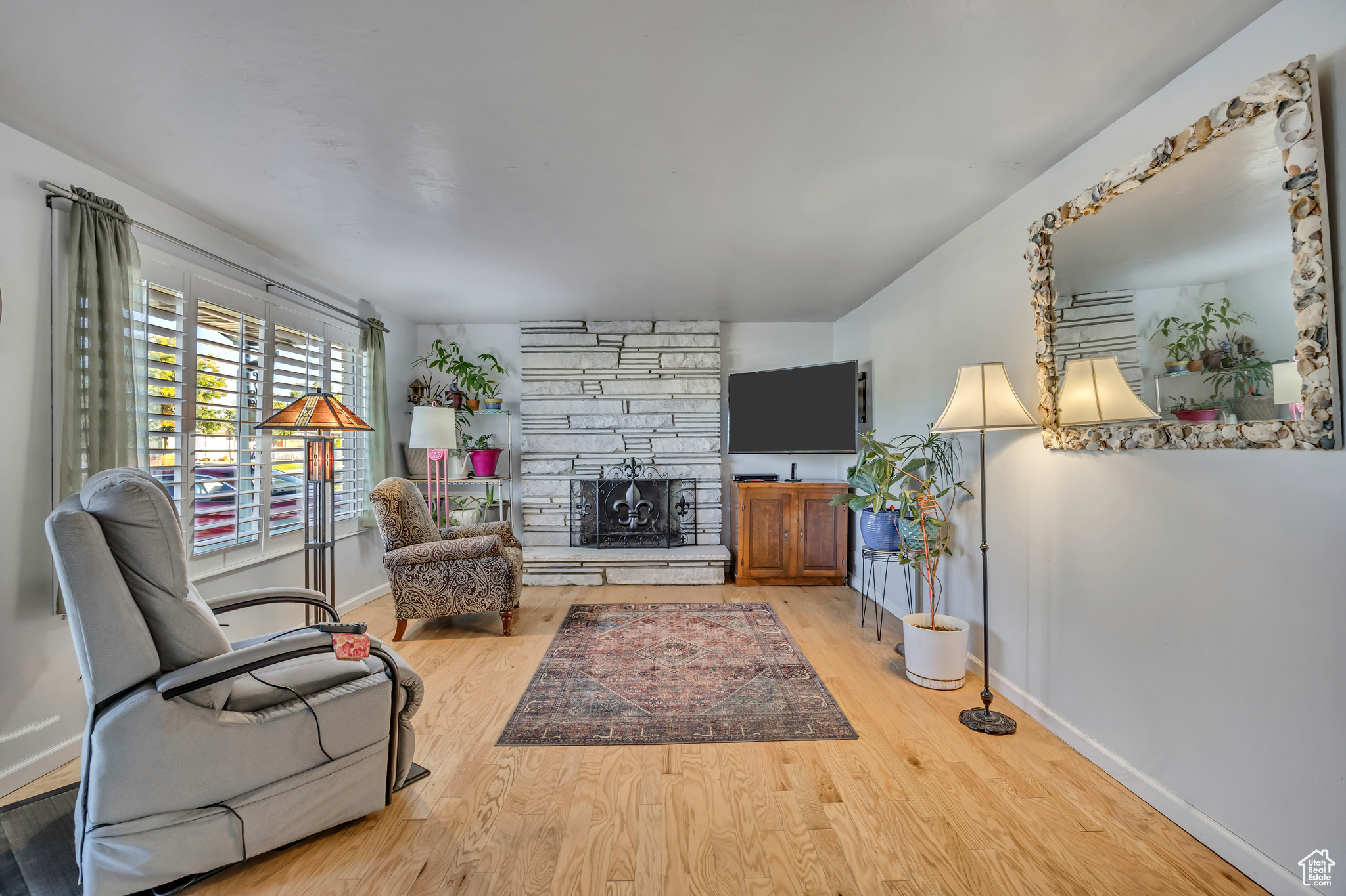 COLONY WEST - Residential