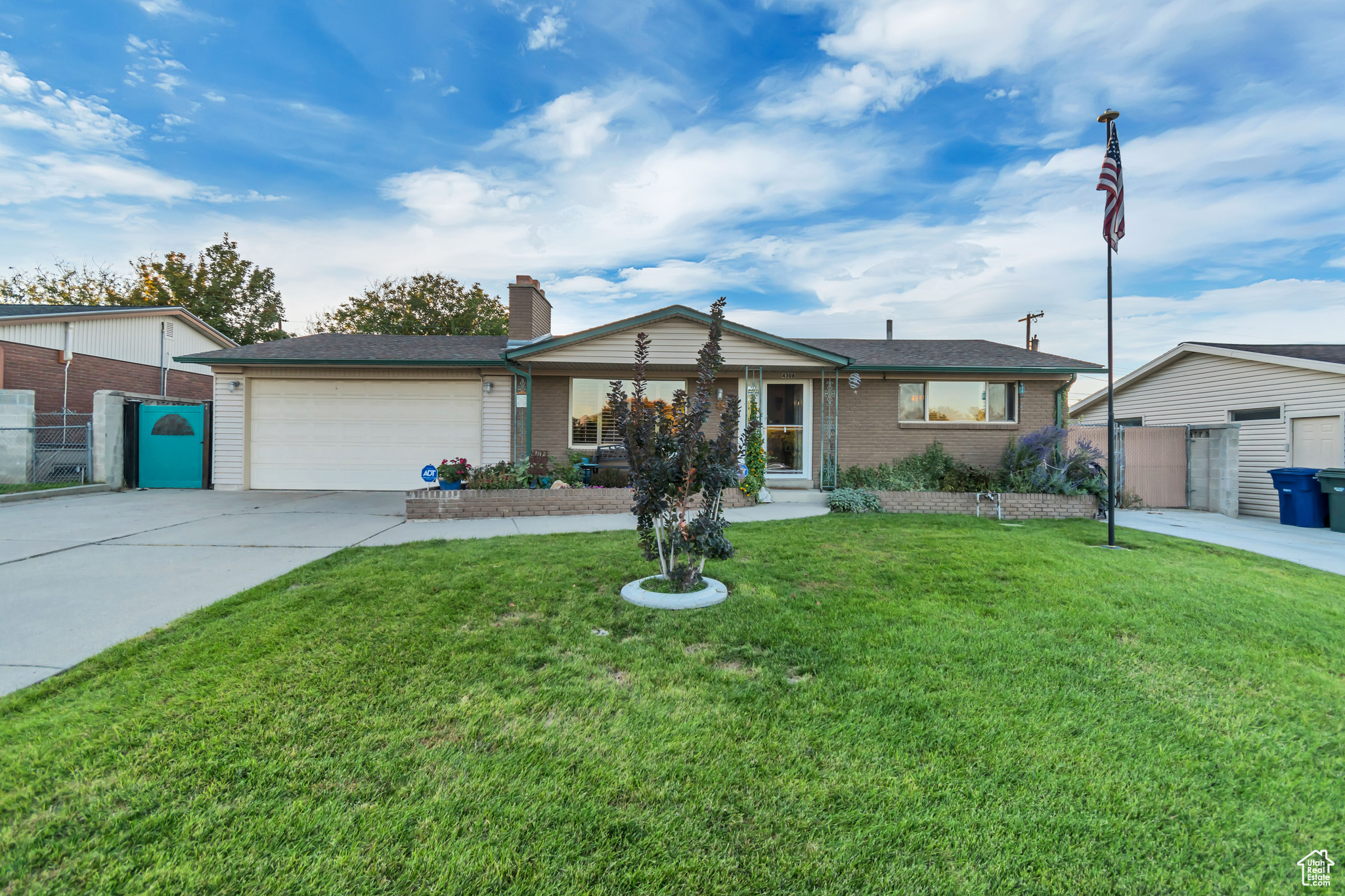 COLONY WEST - Residential