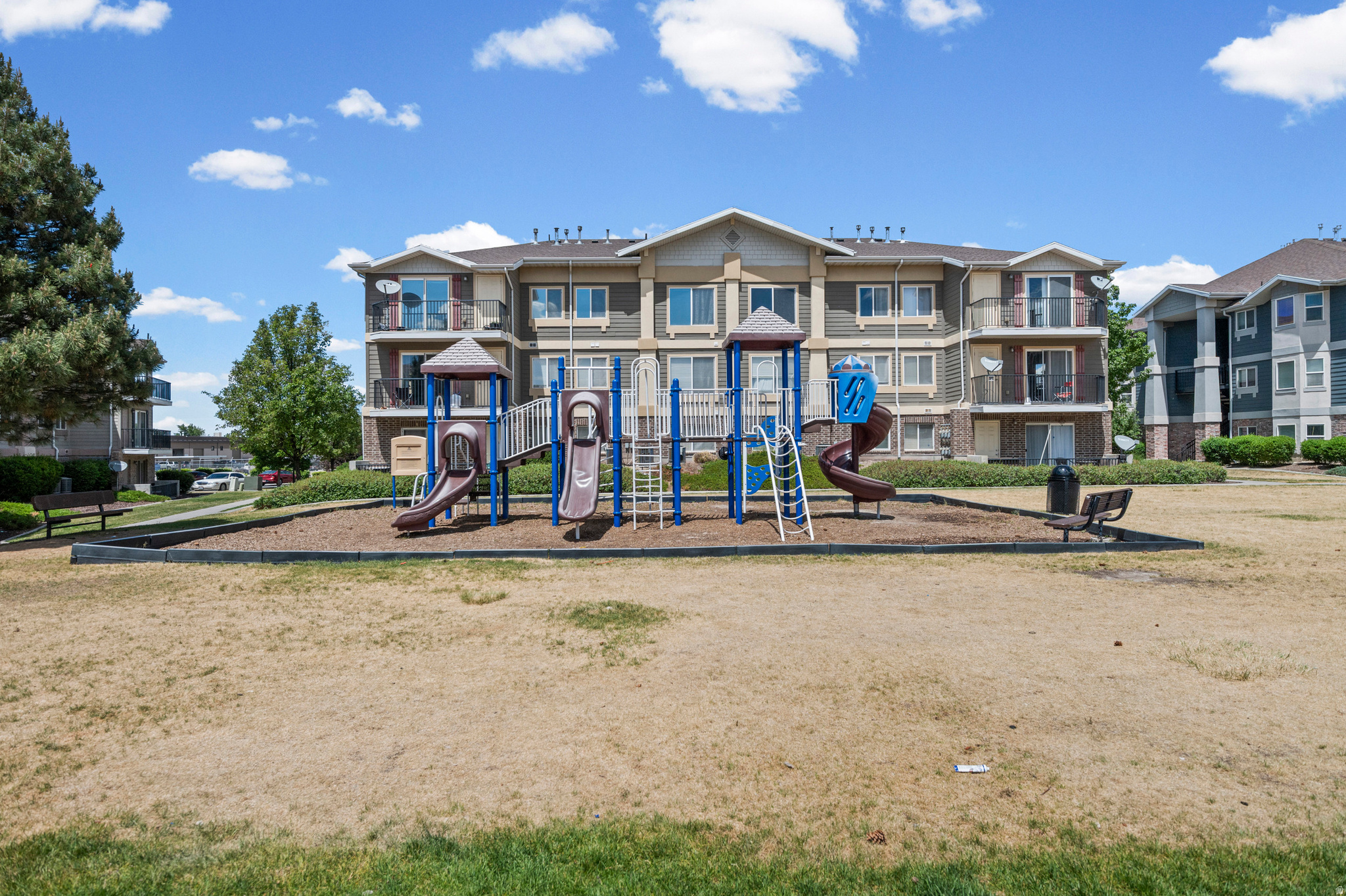 EAST TOWN VILLAGE - Residential