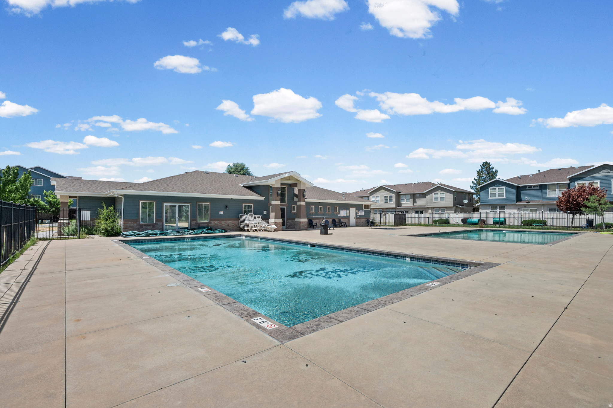 EAST TOWN VILLAGE - Residential
