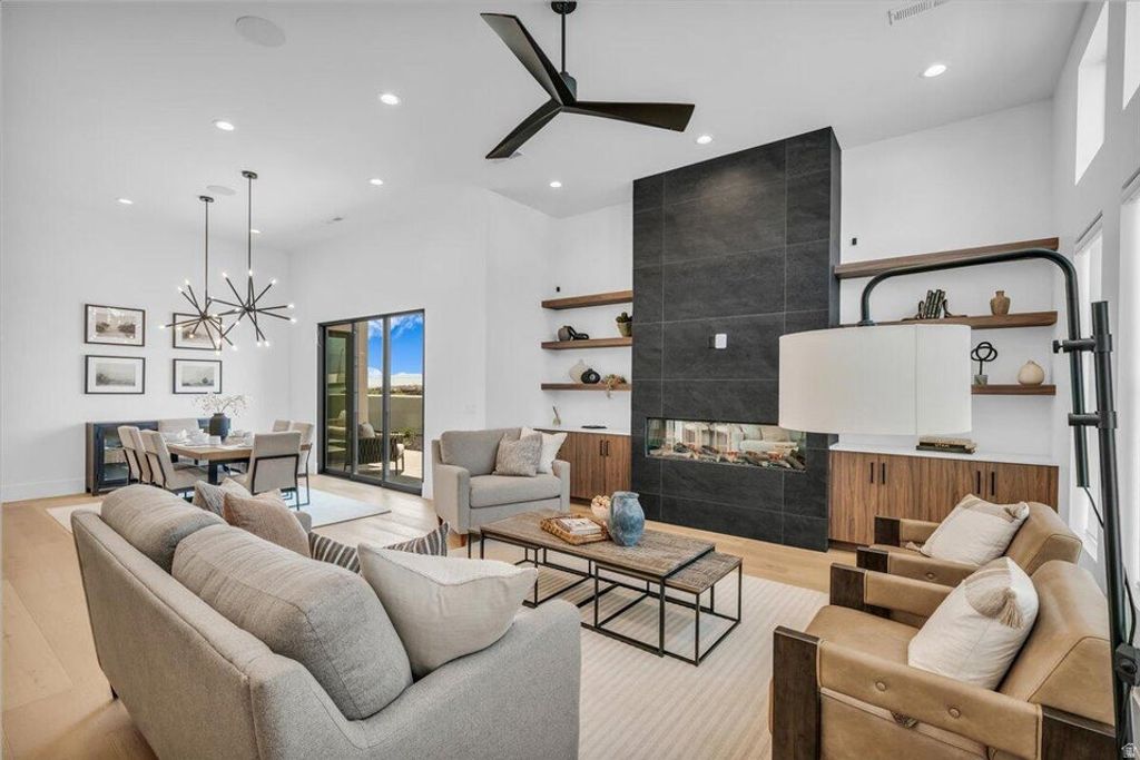 Photo of 2612 W LAVA VLY, Santa Clara, UT 84765 (MLS # 2138892)