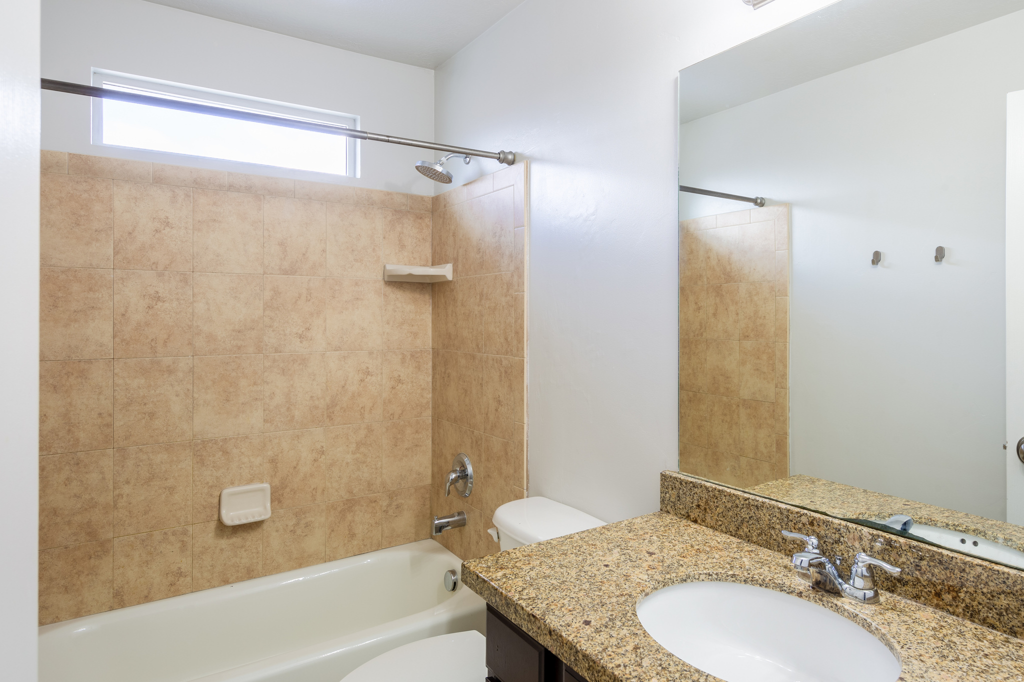 TOWNHOMES AT HIGHBURY COMMONS - Residential Lease