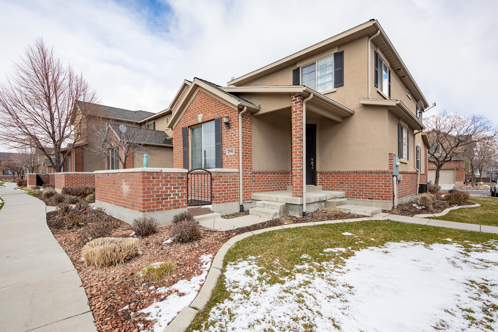 TOWNHOMES AT HIGHBURY COMMONS - Residential Lease