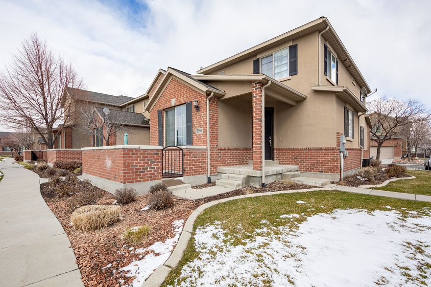 Great 4 bedroom 3 1/2 bath townhome in desirable Highbury Community.  You'll love it. Call for a tour.  Pet's may be allowed with reference, specific Landlord approval and pet deposit.  Some photos are from a previous listing.  Landlord pays the HOA.  Tenant pays all other utilities.