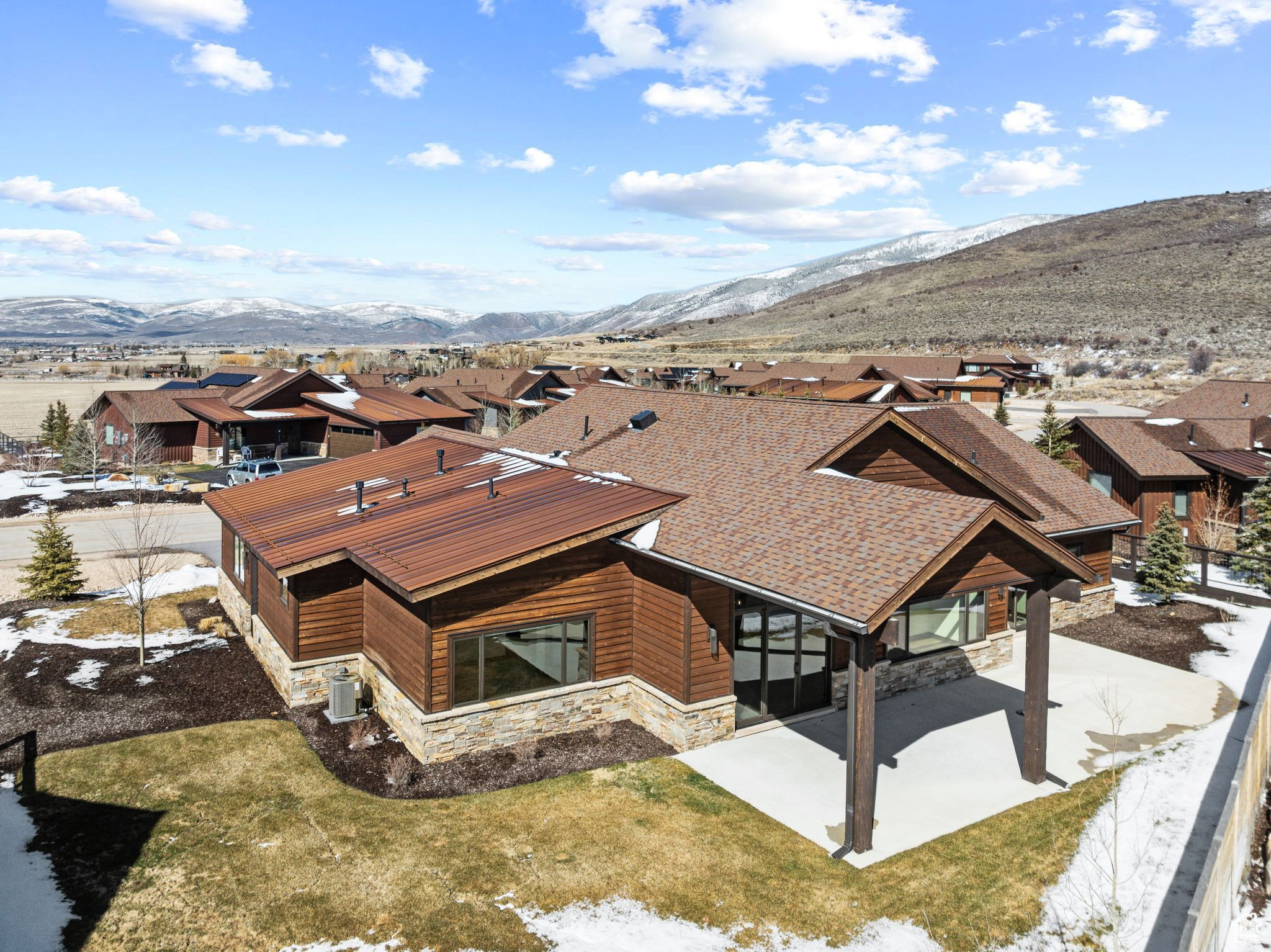 Kamas, Utah 84036, United States, 1 Bedroom Bedrooms, ,4 BathroomsBathrooms,Residential,Active,94617