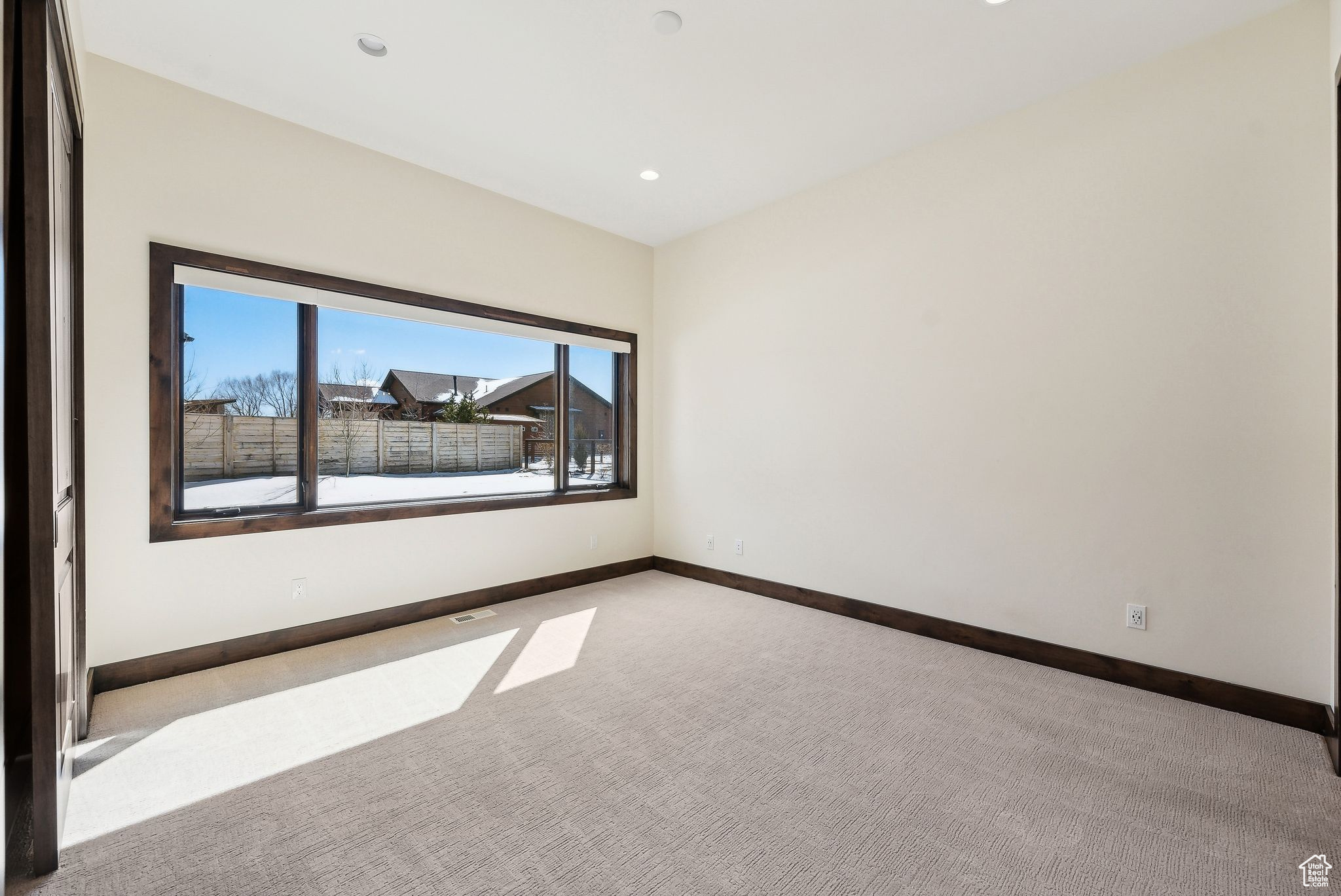 Kamas, Utah 84036, United States, 1 Bedroom Bedrooms, ,4 BathroomsBathrooms,Residential,Active,94617