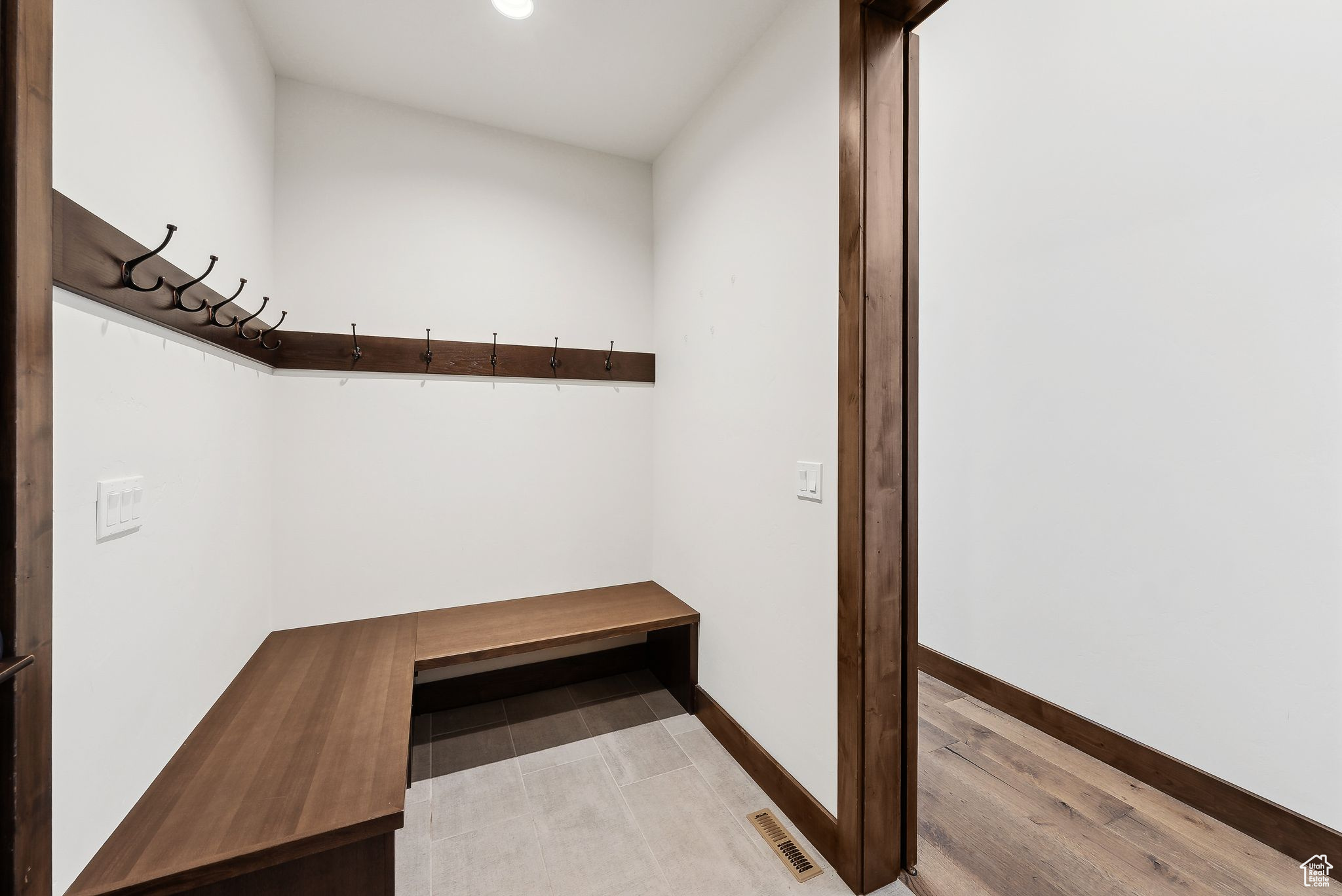 Kamas, Utah 84036, United States, 1 Bedroom Bedrooms, ,4 BathroomsBathrooms,Residential,Active,94617