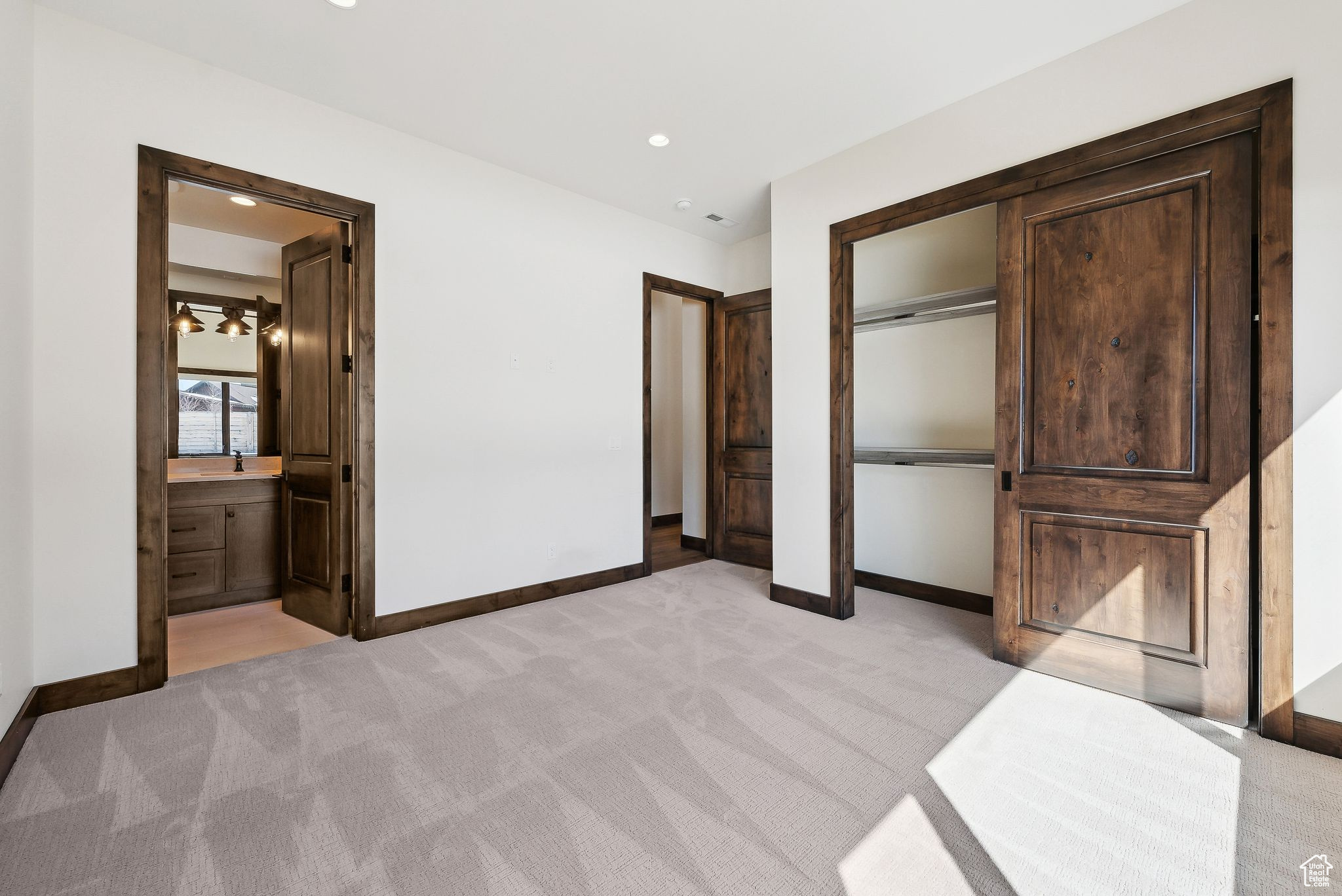 Kamas, Utah 84036, United States, 1 Bedroom Bedrooms, ,4 BathroomsBathrooms,Residential,Active,94617