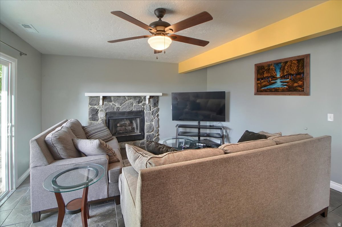 WALNUT RIDGE - Residential