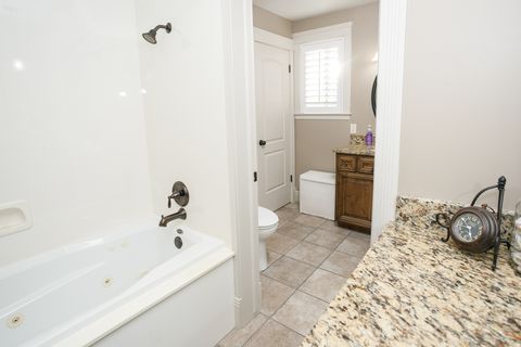 Tiny photo for 800 E 650 N, Layton, UT 84041 (MLS # 2133628)