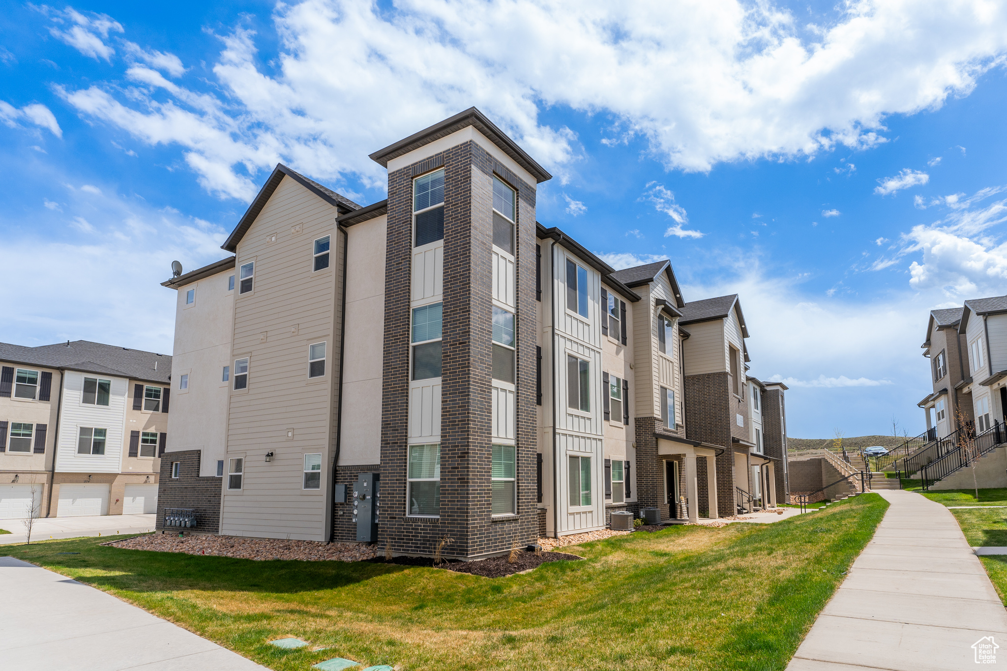 753 N Favreau Ln #U303, Saratoga Springs, Utah image 1