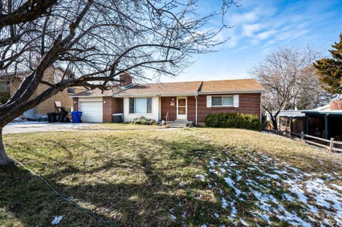 Tiny photo for 2372 S 200 E, Bountiful, UT 84010 (MLS # 2176062)