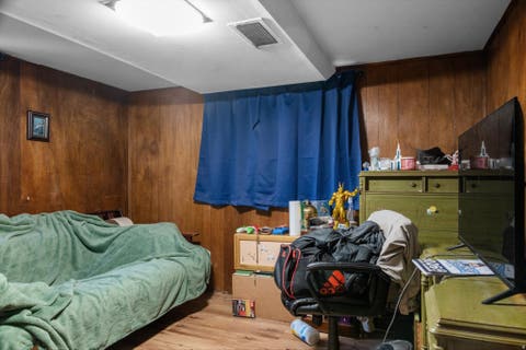 Tiny photo for 2372 S 200 E, Bountiful, UT 84010 (MLS # 2176062)