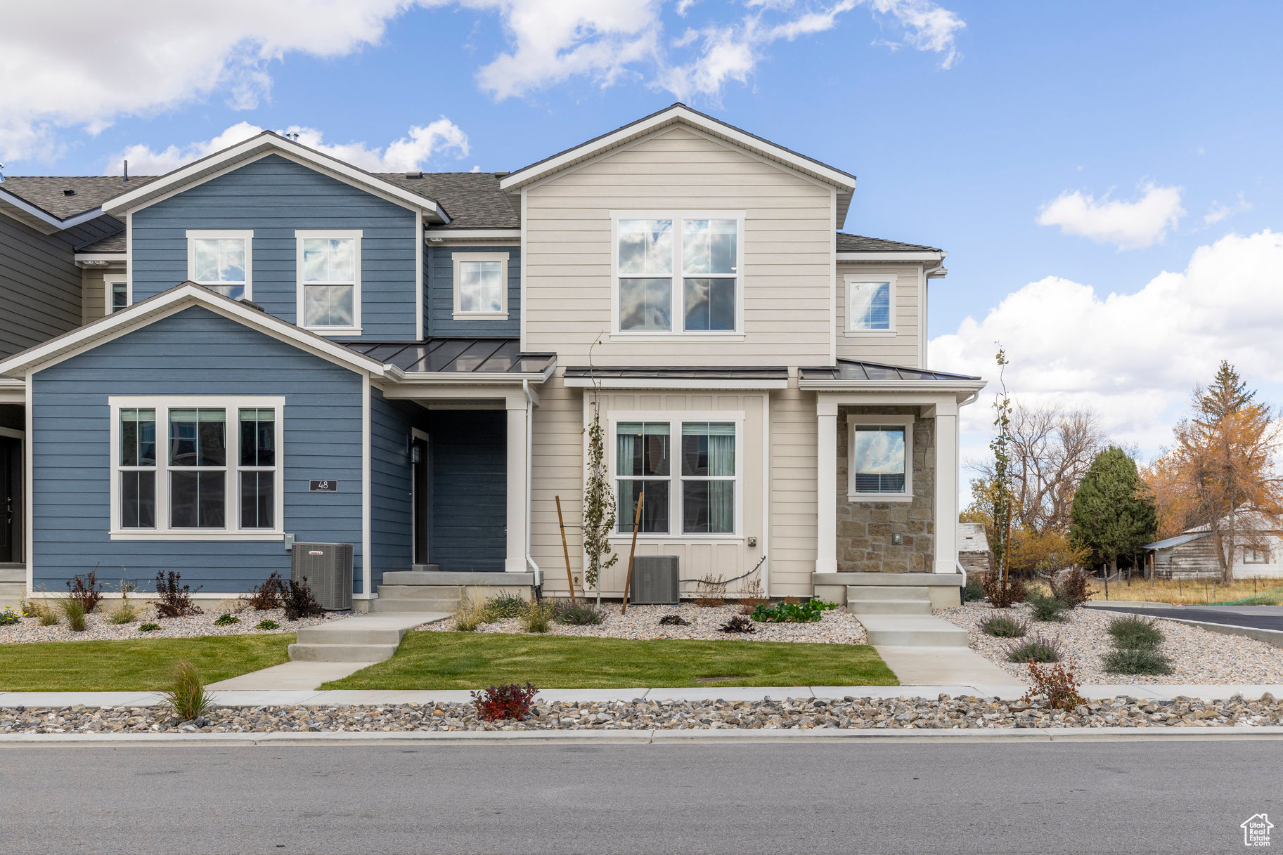 FRANCIS COMMONS TOWNS - Residential