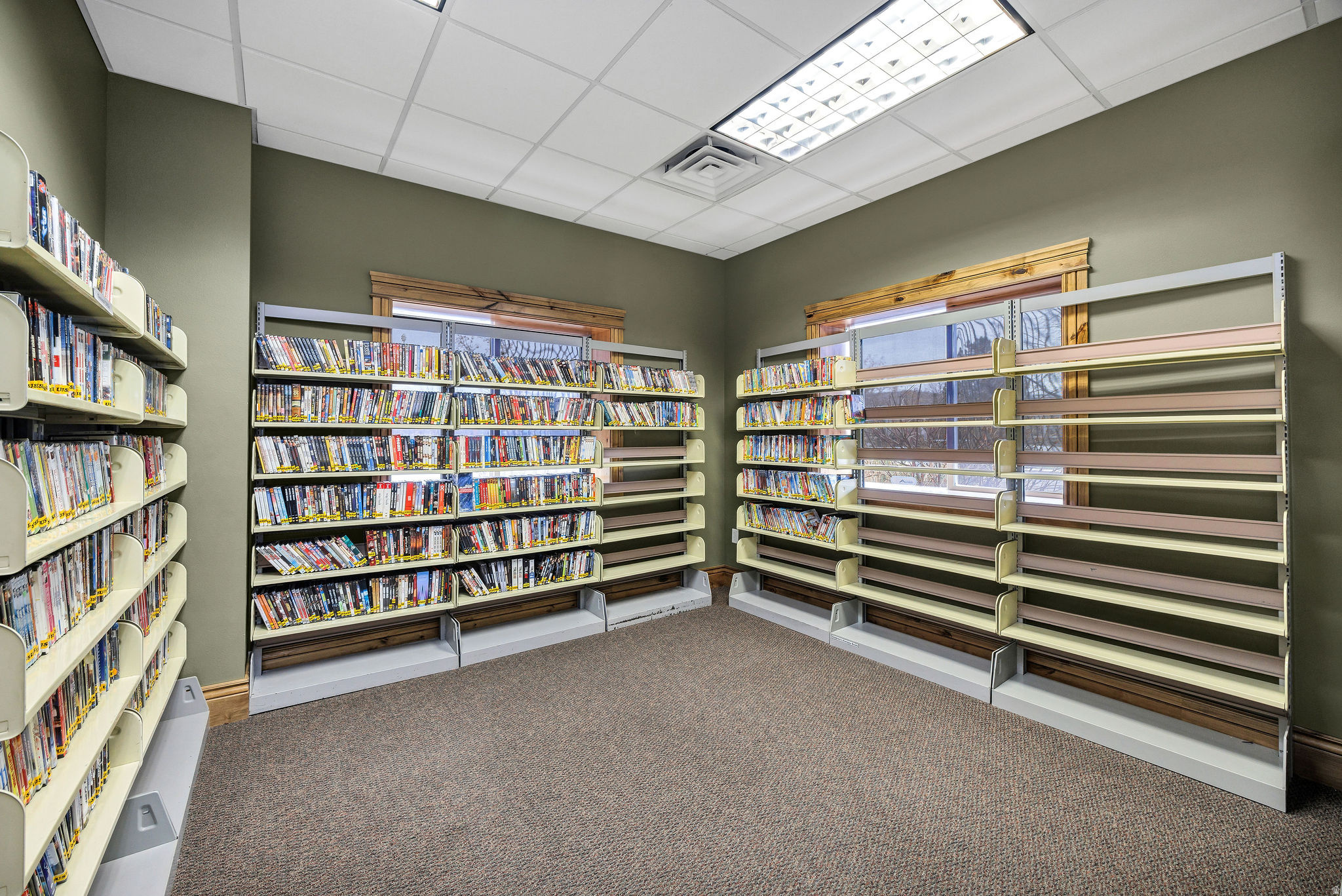 MALOUF SLEEP CONDOMINIUMS - Commercial Lease