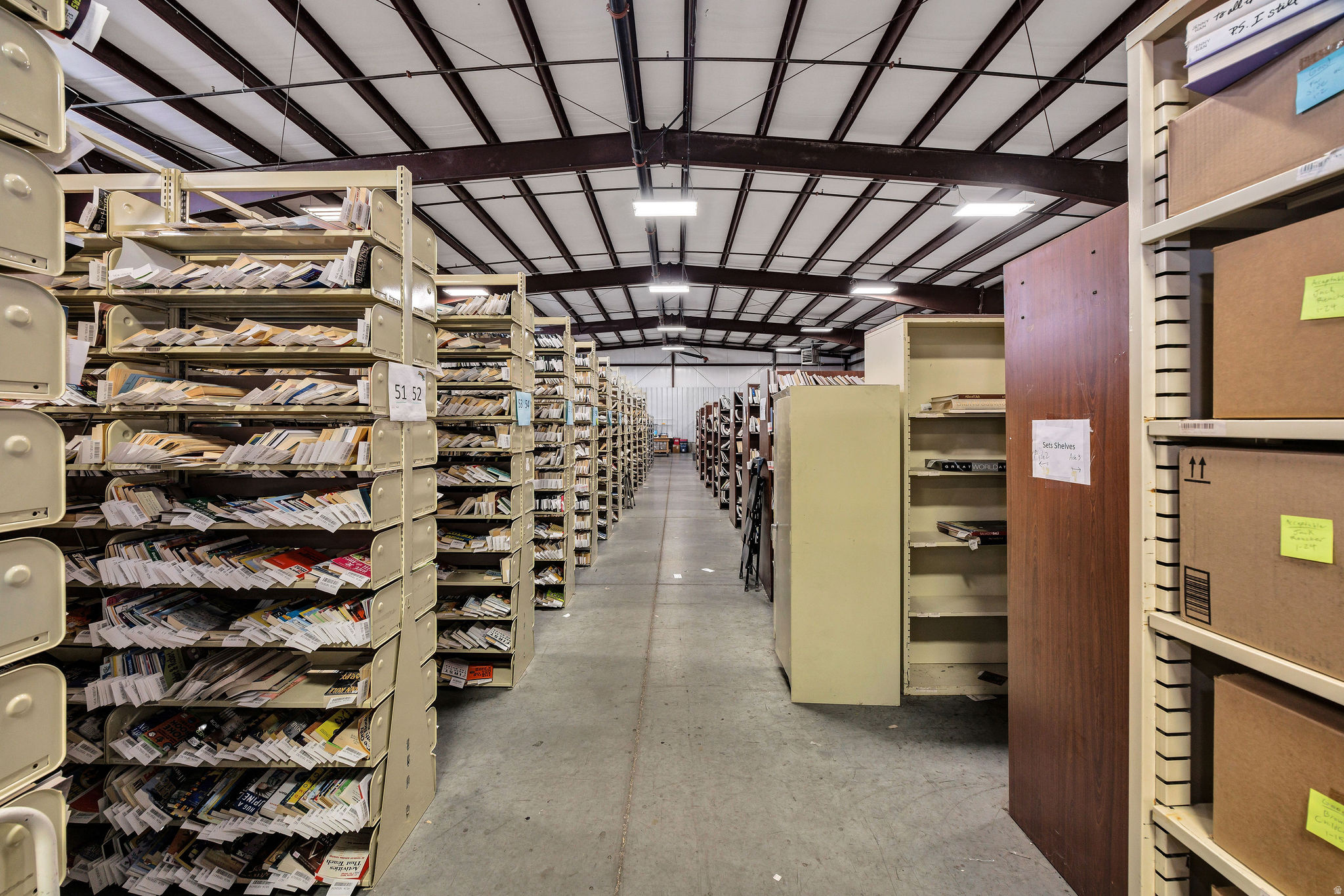 MALOUF SLEEP CONDOMINIUMS - Commercial Lease