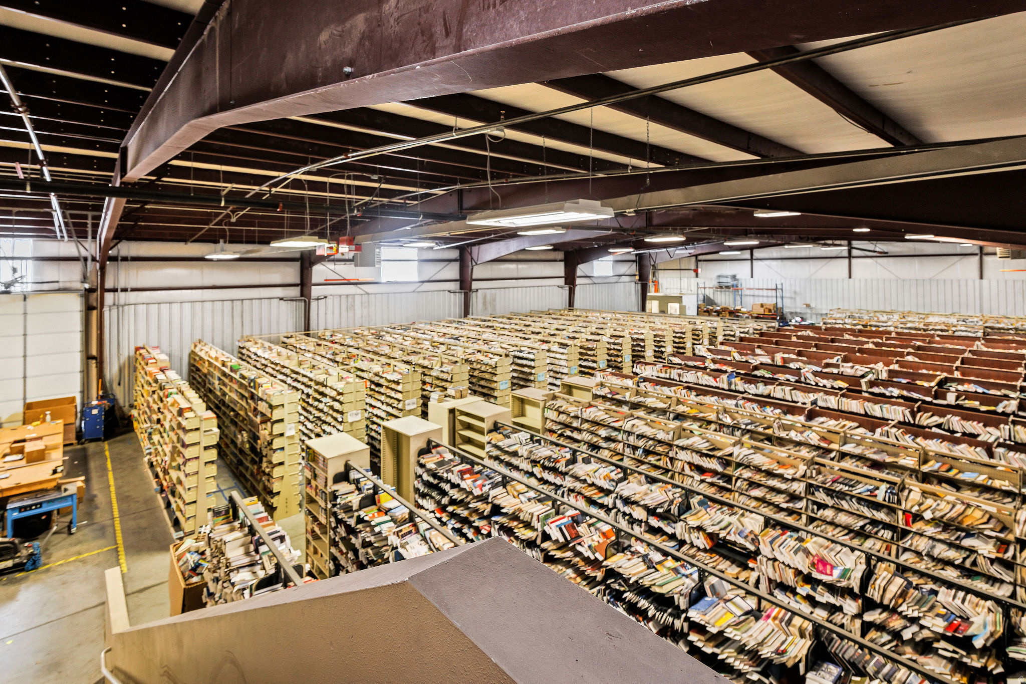 MALOUF SLEEP CONDOMINIUMS - Commercial Lease