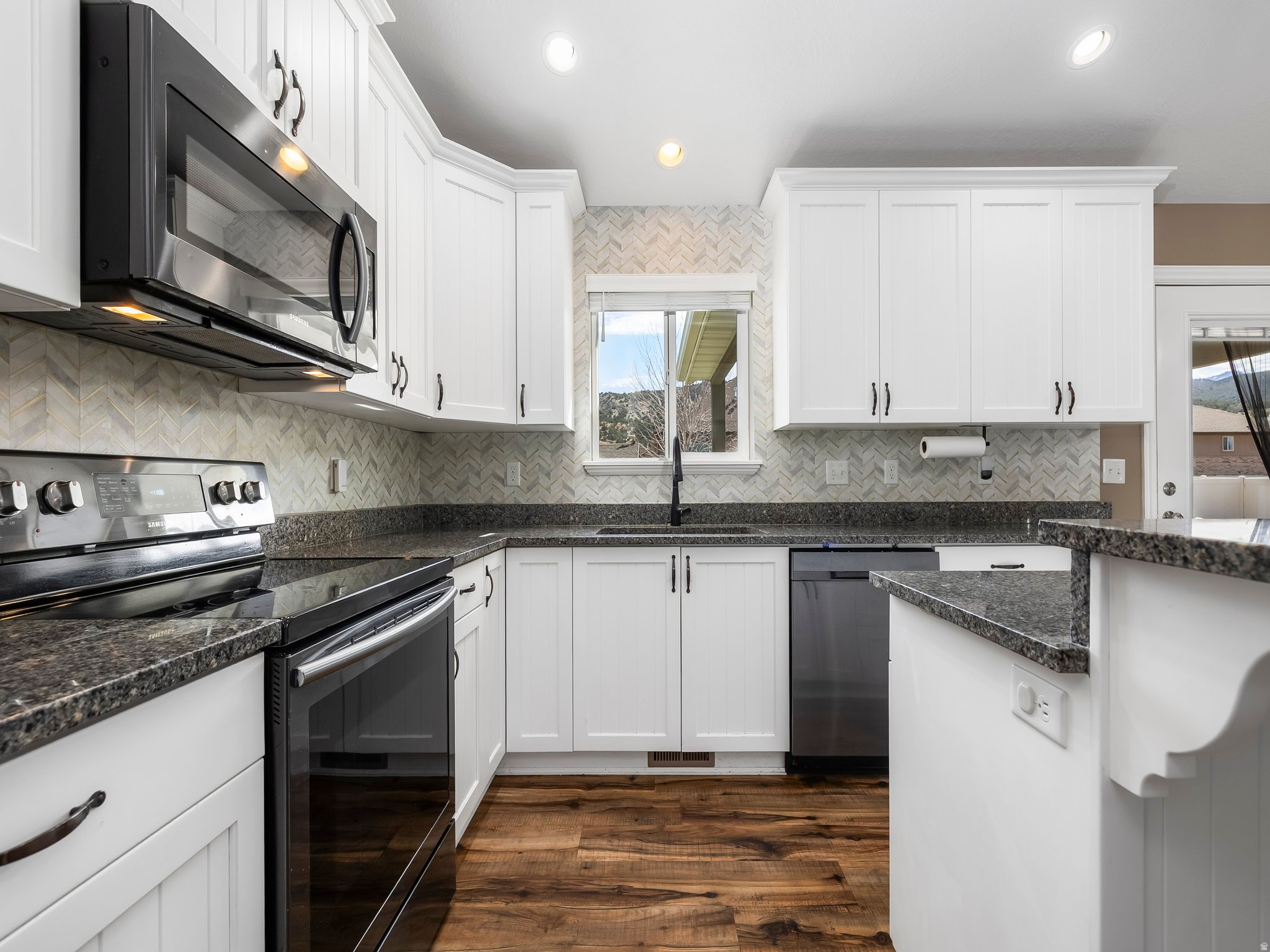 COVINGTON RIDGE - Residential