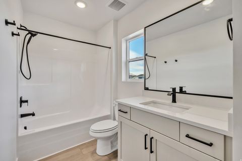 Tiny photo for 1327 N 1475 E E #31, Payson, UT 84651 (MLS # 2135781)