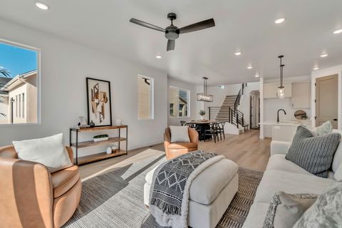 Tiny photo for 1327 N 1475 E E #31, Payson, UT 84651 (MLS # 2135781)