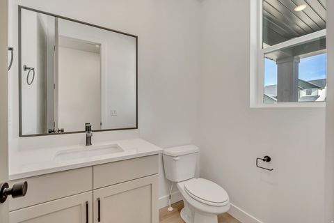 Tiny photo for 1327 N 1475 E E #31, Payson, UT 84651 (MLS # 2135781)