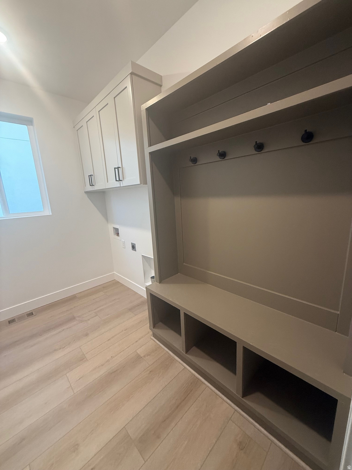 1327 N 1475 HOLW E 31