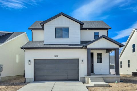 Photo of 1327 N 1475 E E #31, Payson, UT 84651 (MLS # 2135781)