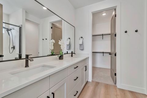 Tiny photo for 1327 N 1475 E E #31, Payson, UT 84651 (MLS # 2135781)