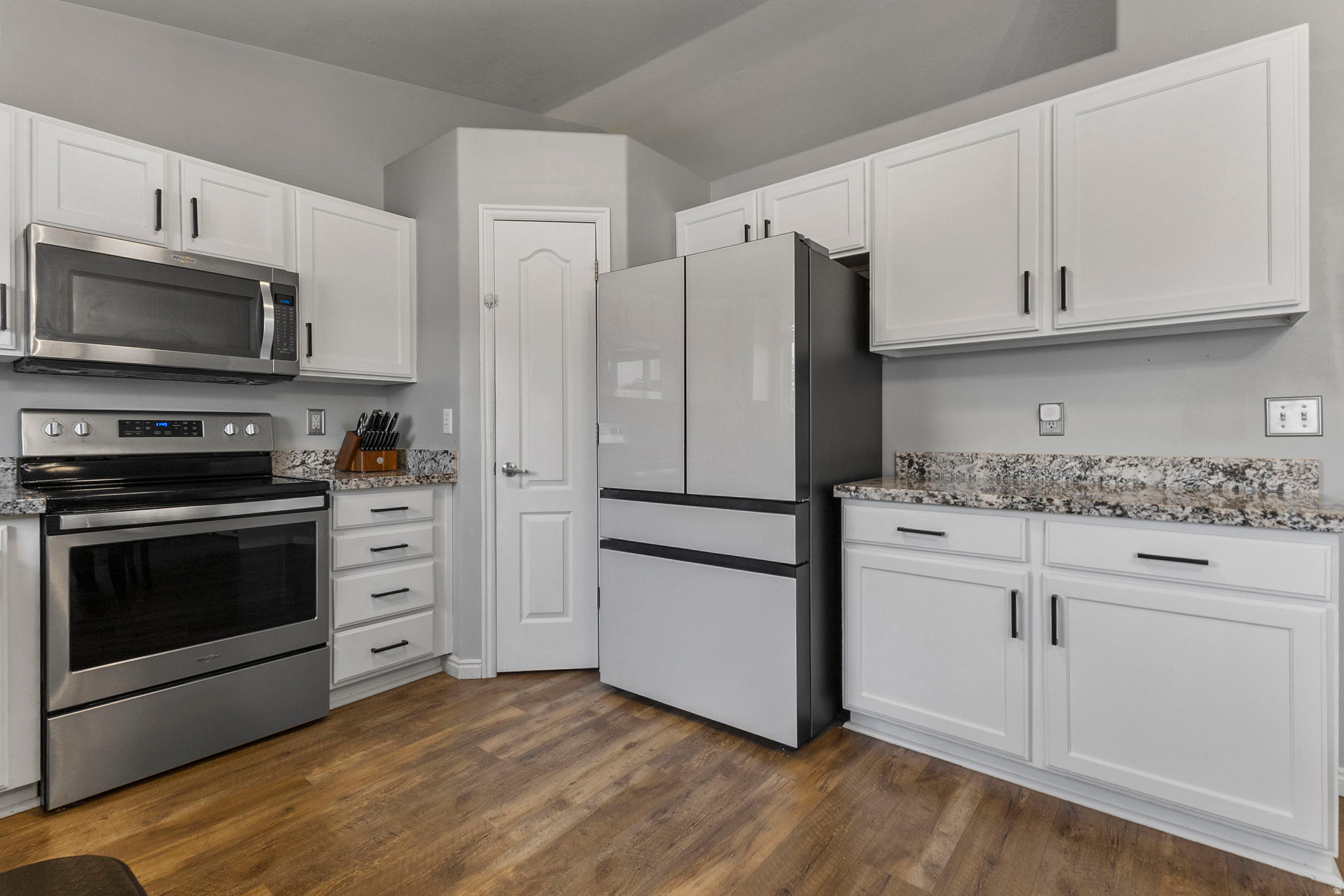 EASTLAND ESTATES - Residential