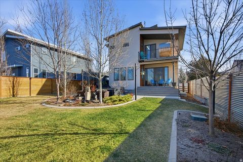 Tiny photo for 2758 S MELBOURNE ST, Salt Lake City, UT 84106 (MLS # 2135156)